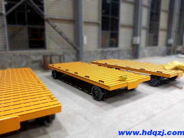 RGV電動平車攜手托輥自動裝卸設備 RGV電動平車攜手托輥自動裝卸設備