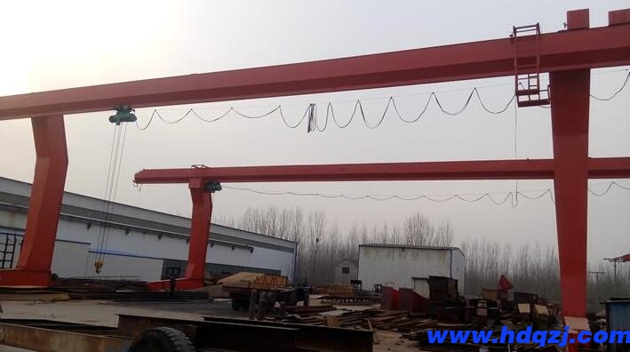 制梁場(chǎng)的龍門吊:如何確保龍門吊在制梁場(chǎng)**高效運(yùn)行?