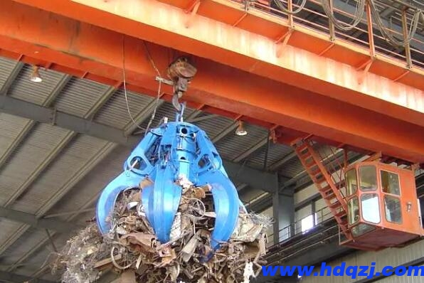 雙梁抓斗橋式起重機電動機的絕緣層構造,是根據電流量尺寸或是工作電壓多少明確? 雙梁抓斗橋式起重機電動機的絕緣層構造,是根據電流量尺寸或是工作電壓多少明確?