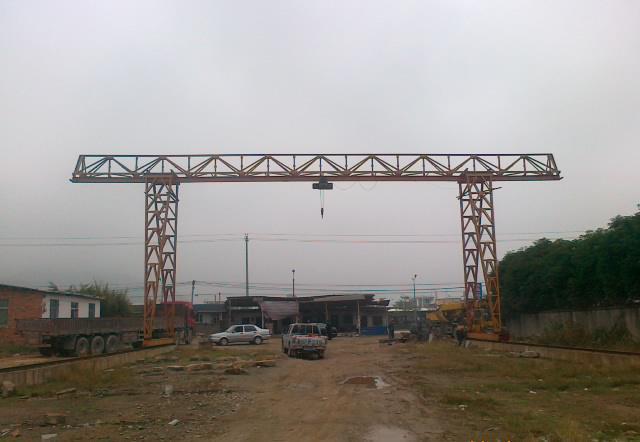 中鐵建設(shè)采購(gòu)MH型花架門(mén)式起重機(jī)