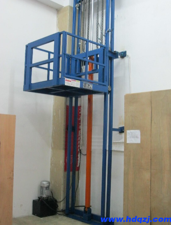 導軌式升降機 導軌式升降機