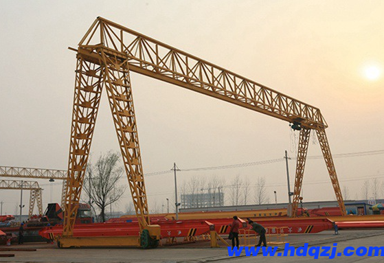 小型龍門(mén)架中的手拉葫蘆鏈條卡住了怎么辦? 小型龍門(mén)架中的手拉葫蘆鏈條卡住了怎么辦?